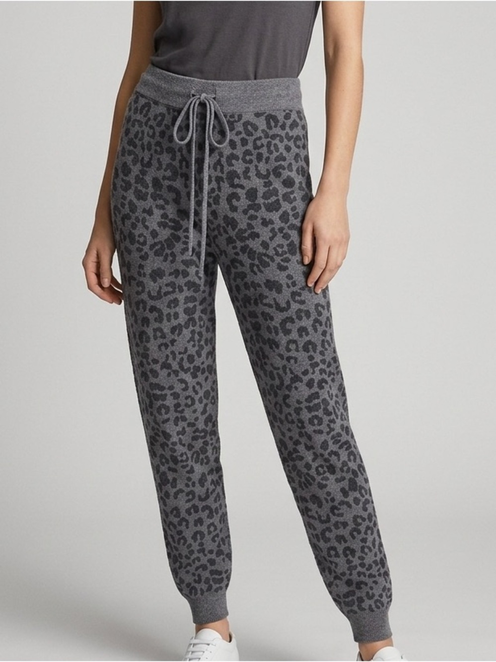 Heartloom Heathered Gray Knit Lounge Pants Joggers Size Medium
